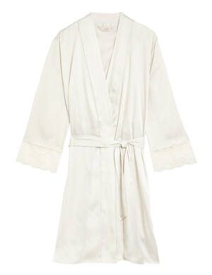 marksandspencer_LINGERIE AW23_T37_5740Q_Rosie kimono_slonovinova bila_1499Kc.jpg